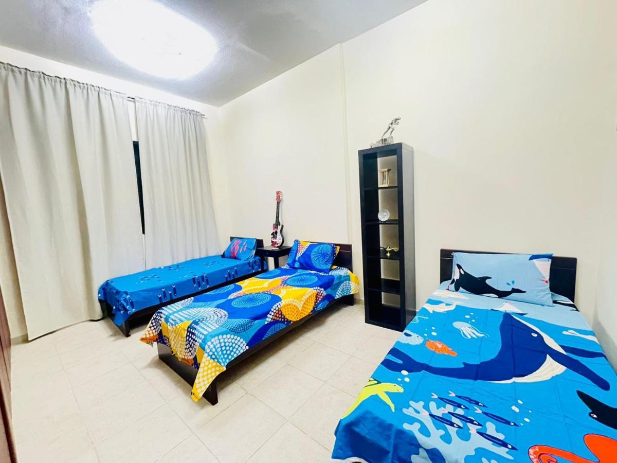 Dubai Hostel Ngoại thất bức ảnh